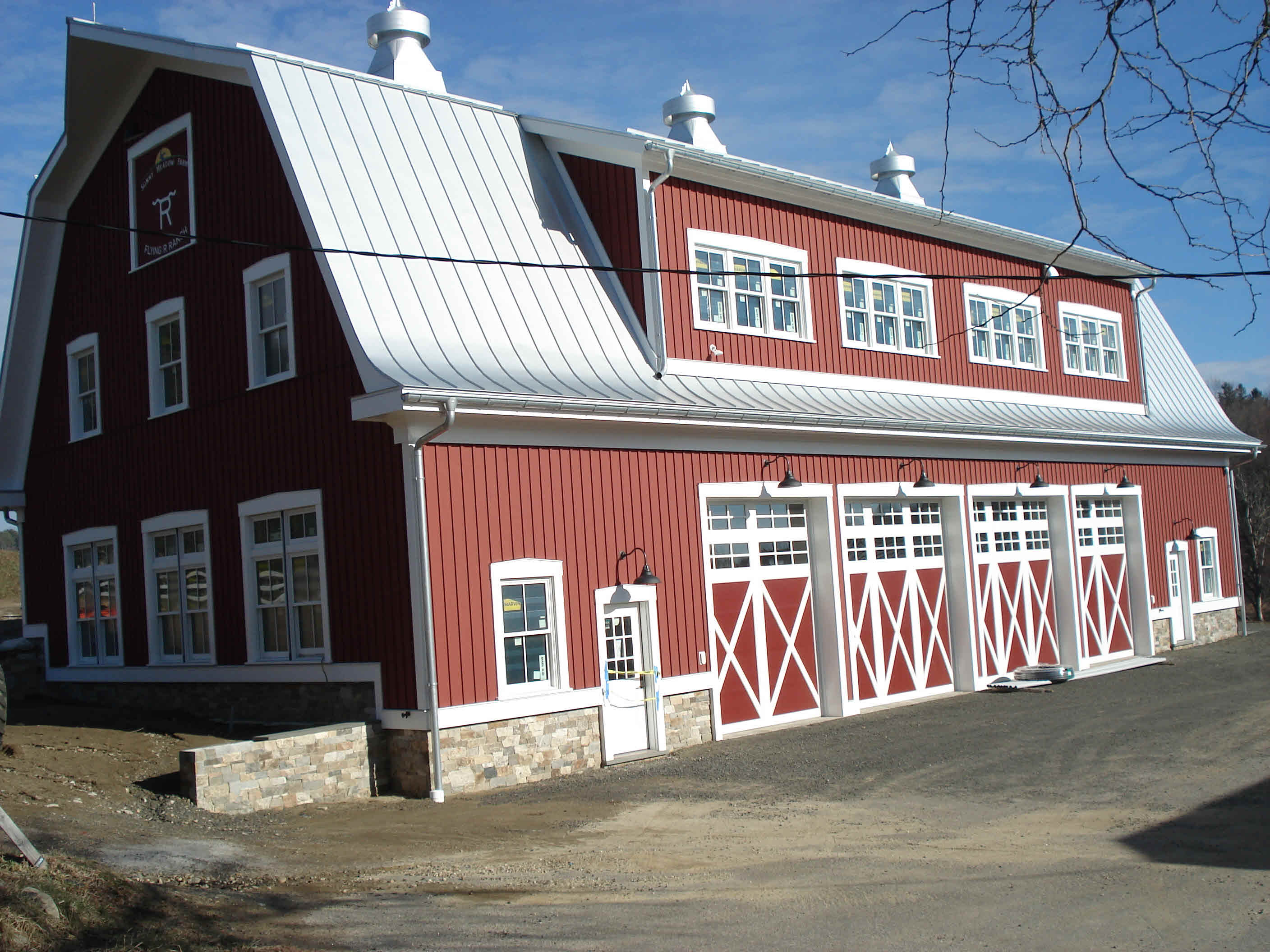 Building photograph for 199 CURTIS RD